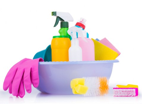 Professional oven cleaning service in an Uxbridge home kitchen